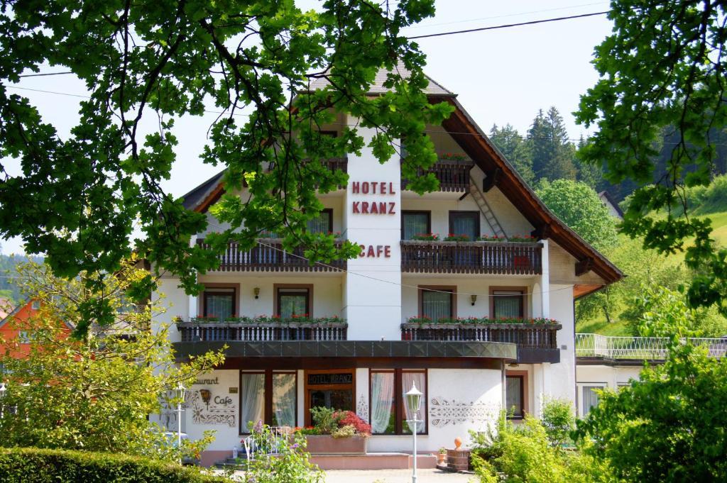 Zum Kranz Garni Bad Rippoldsau-Schapbach Exterior photo